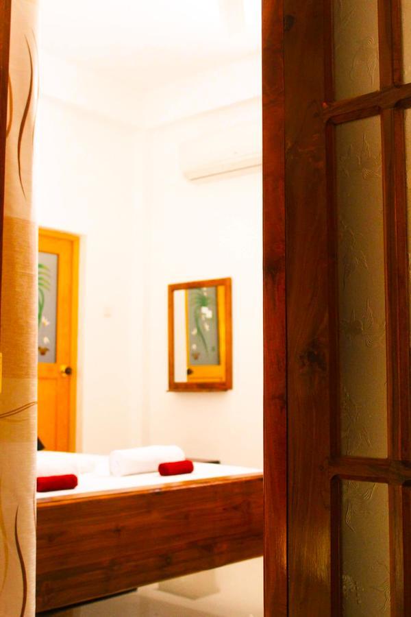 The City Tourist Hotel Anuradhapura Exterior foto