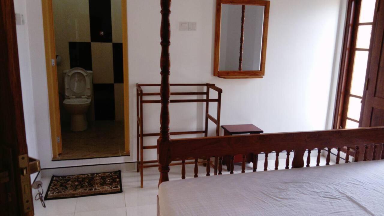 The City Tourist Hotel Anuradhapura Exterior foto